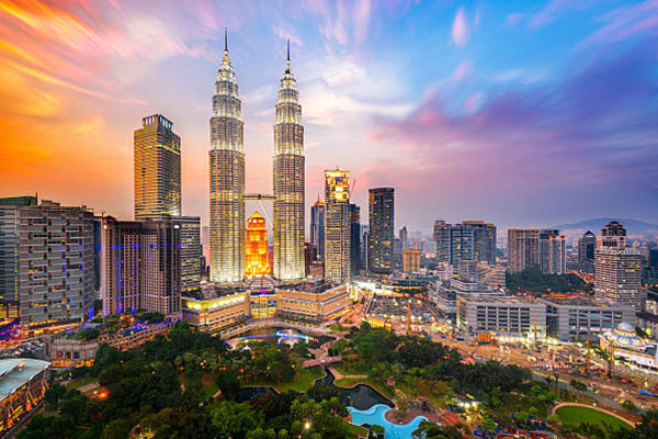 International Flight Royal Travellers_0000_1 malaysia